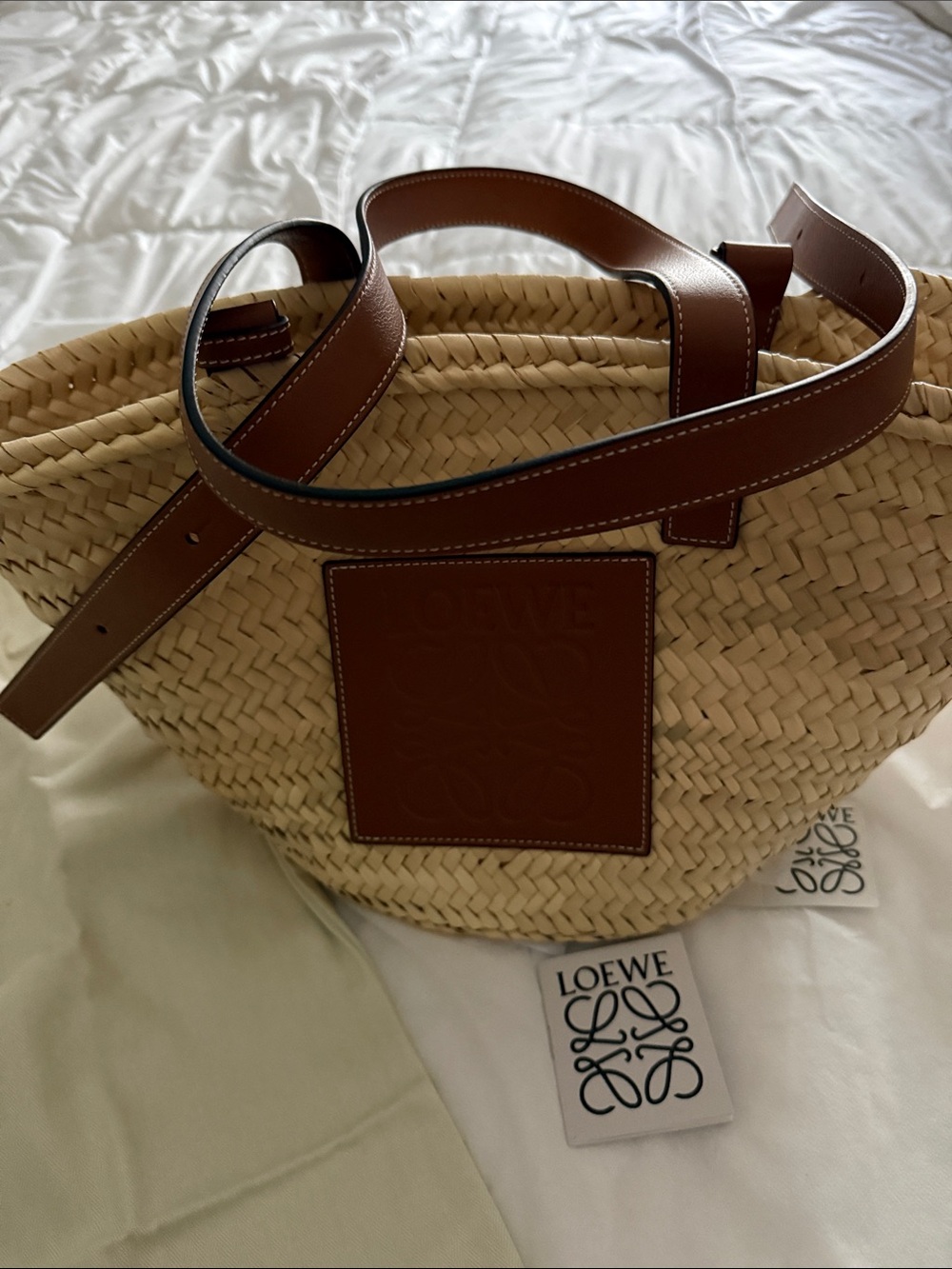 Loewe Natural Straw Tote with Tan Leather Logo Patch - Picture 4 of 6